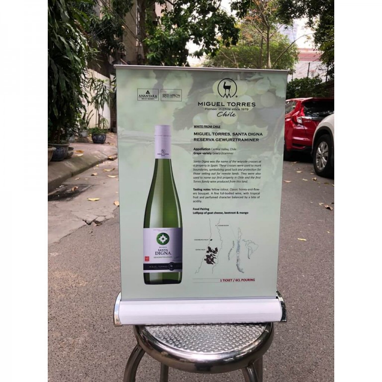 Giá chân Standee thông dụng